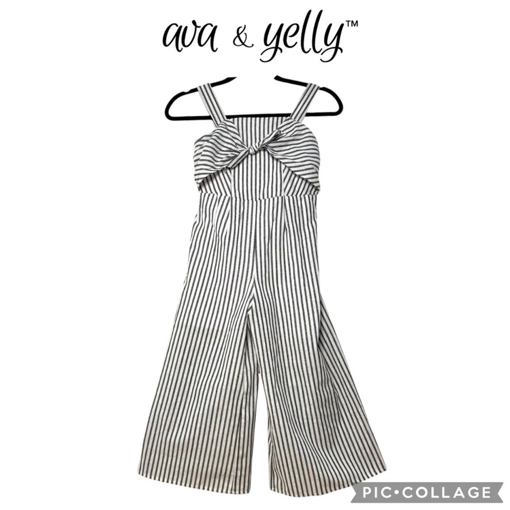 Ava & Yelly Girls stripped sleeveless jumpsuit romper gray white size 7 NWOT